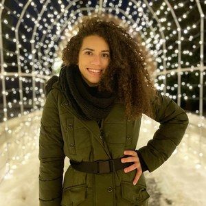 Meet your Posher, Rafaella